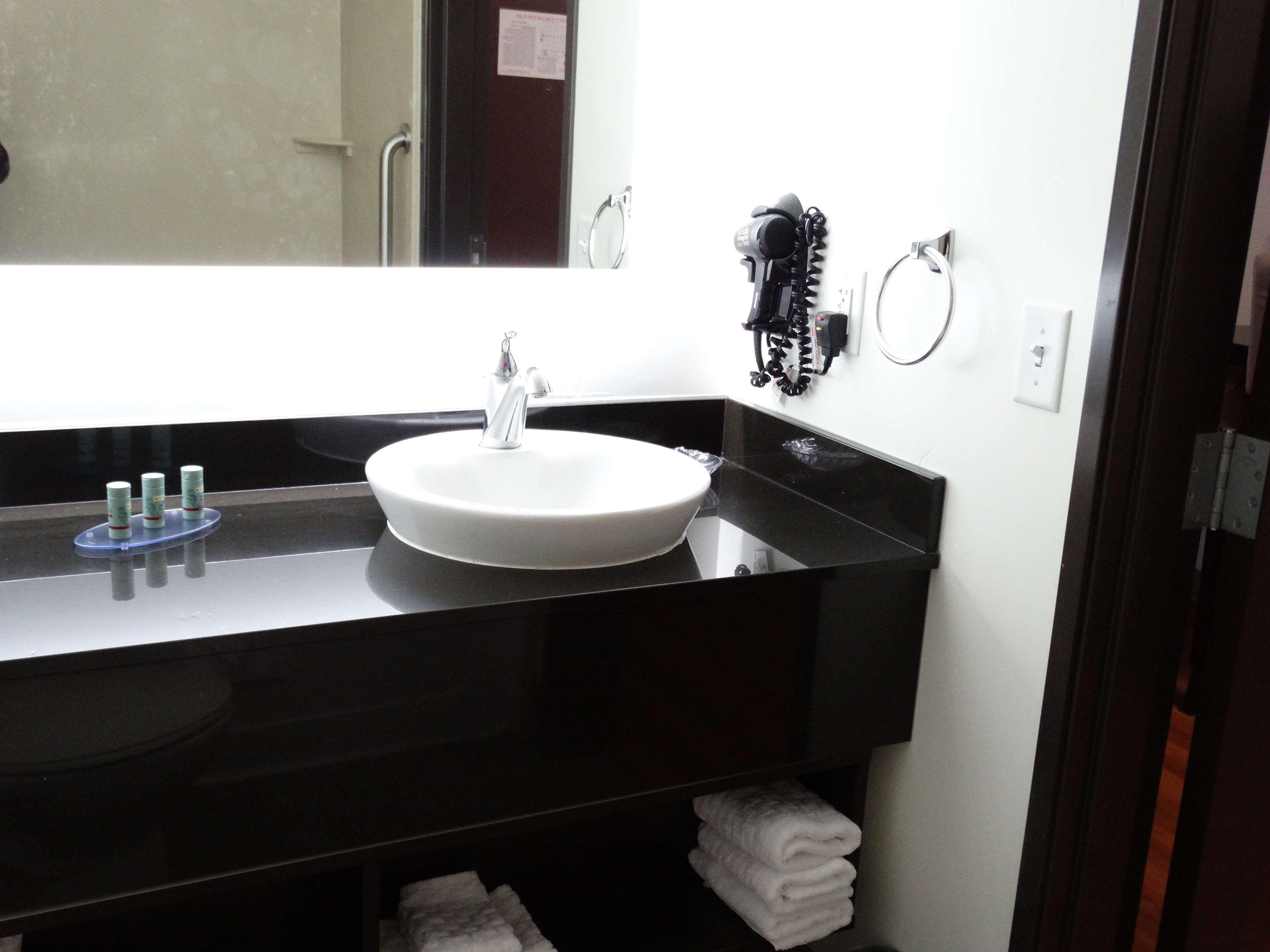 Best Western Duchesne Inn Εξωτερικό φωτογραφία