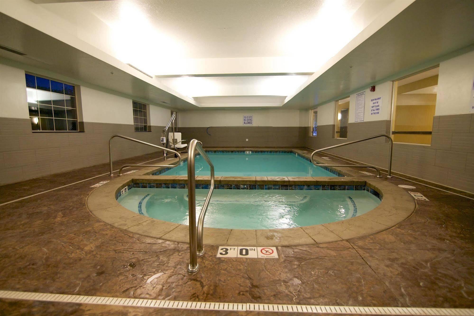 Best Western Duchesne Inn Εξωτερικό φωτογραφία